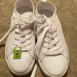 Rocket Dog white tennis shoes size 7